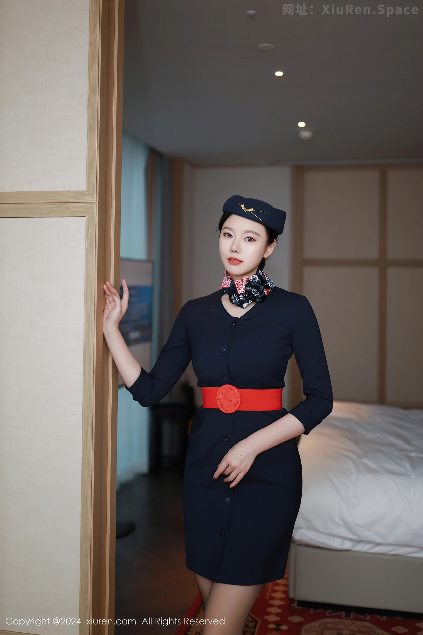 图片[3]-[XiuRen秀人网]VOL.8942 模特安然anran性感空姐制服露红色内衣配超薄黑丝撩人诱惑写真79P-秀人网官方网站